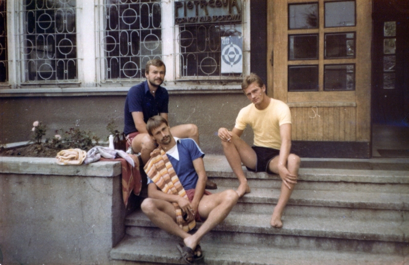 Lipiec 1982, Piotrków Trybunalski. Od lewej Zbigniew Wielgos, Włodzimierz Laskowski, Krzysztof Mierzejewski.
